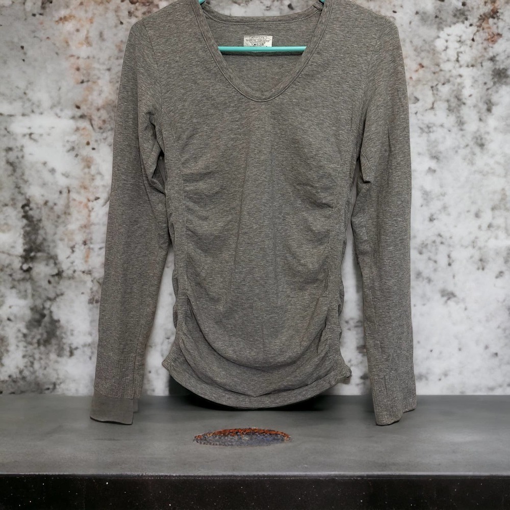 Athleta women’s Foresthill long sleeve ribbed top. Size small